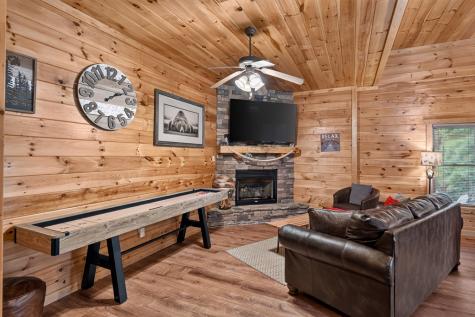 573 Weaver Creek Way Blue Ridge GA 30513