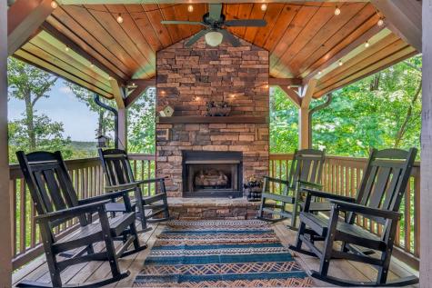 573 Weaver Creek Way Blue Ridge GA 30513