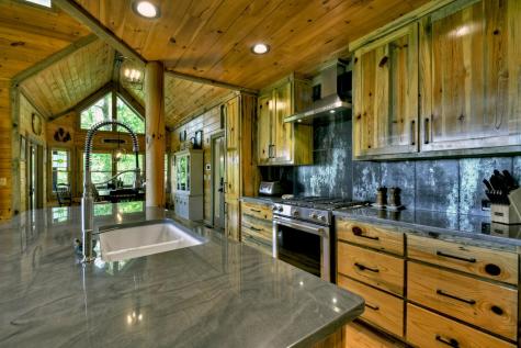 46 Cochise Road Blue Ridge GA 30513