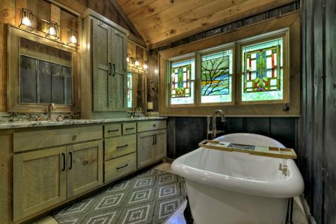 46 Cochise Road Blue Ridge GA 30513