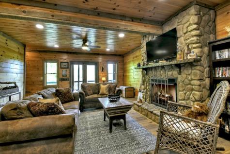 46 Cochise Road Blue Ridge GA 30513