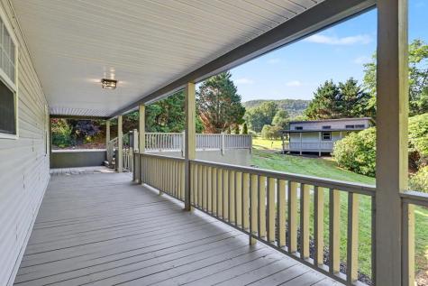 1105 Henson Road Hiawassee GA 30546