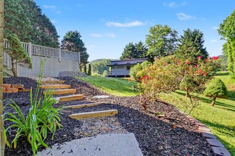 1105 Henson Road Hiawassee GA 30546