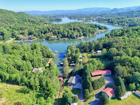 1105 Henson Road Hiawassee GA 30546