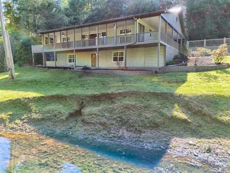 1105 Henson Road Hiawassee GA 30546
