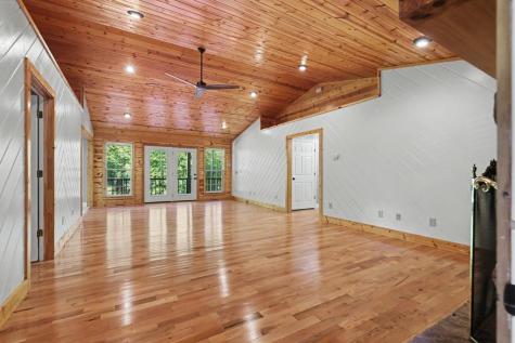 1105 Henson Road Hiawassee GA 30546