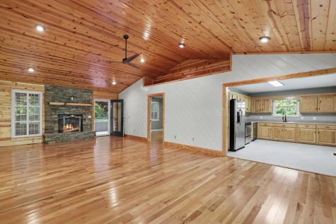 1105 Henson Road Hiawassee GA 30546
