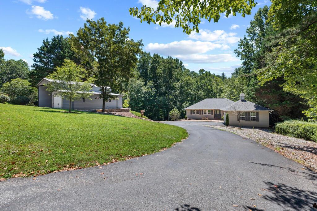 527 Pinebrook Drive Blairsville GA 30512