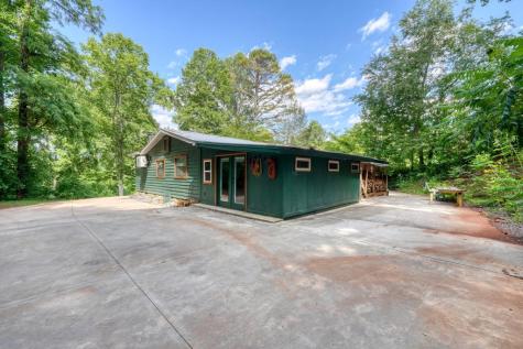 521 Sunnyside Road Hiawassee GA 30546