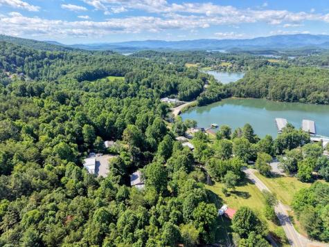 521 Sunnyside Road Hiawassee GA 30546