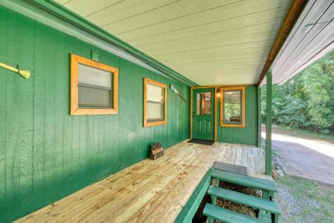 521 Sunnyside Road Hiawassee GA 30546