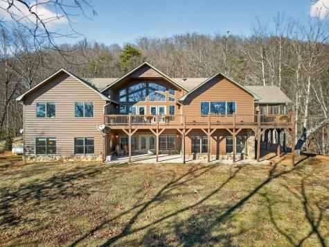 200 Twelve Oaks Drive Murphy NC 28906