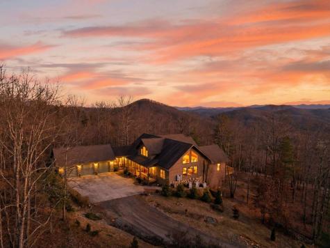 200 Twelve Oaks Drive Murphy NC 28906