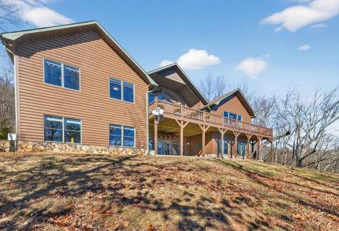 200 Twelve Oaks Drive Murphy NC 28906