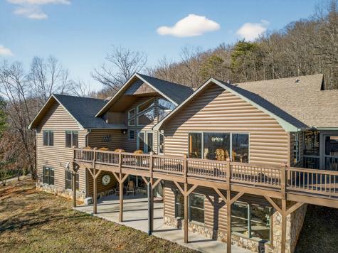 200 Twelve Oaks Drive Murphy NC 28906