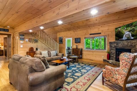 661 Evergreen Lane Mineral Bluff GA 30559