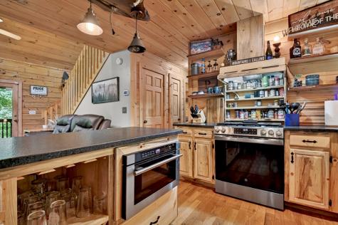 979 Cherokee Lane Mccaysville GA 30555