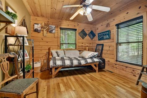 979 Cherokee Lane Mccaysville GA 30555