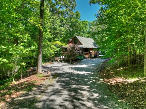 979 Cherokee Lane Mccaysville GA 30555