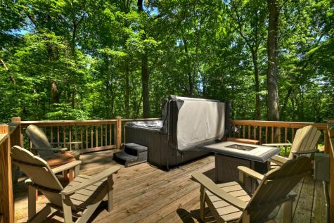 979 Cherokee Lane Mccaysville GA 30555