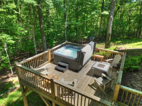 979 Cherokee Lane Mccaysville GA 30555