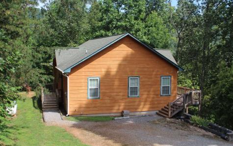 2440 Indian Trail Hiawassee GA 30546