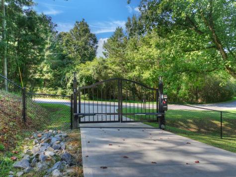 236 Ivy Drive Ellijay GA 30540