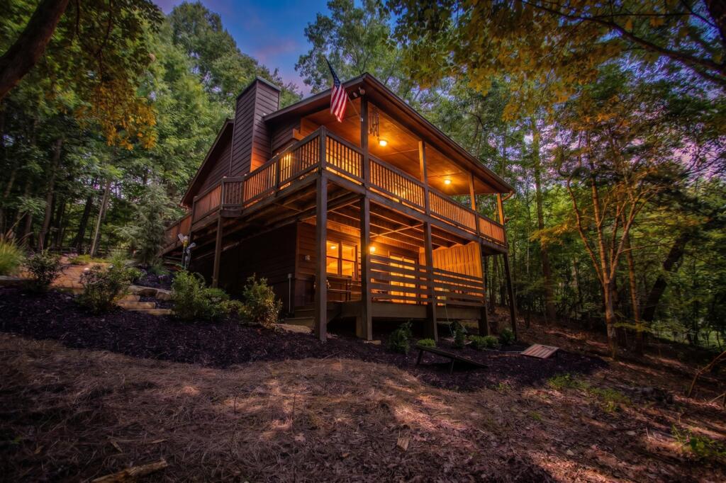 392 Cascades Lane Blue Ridge GA 30513