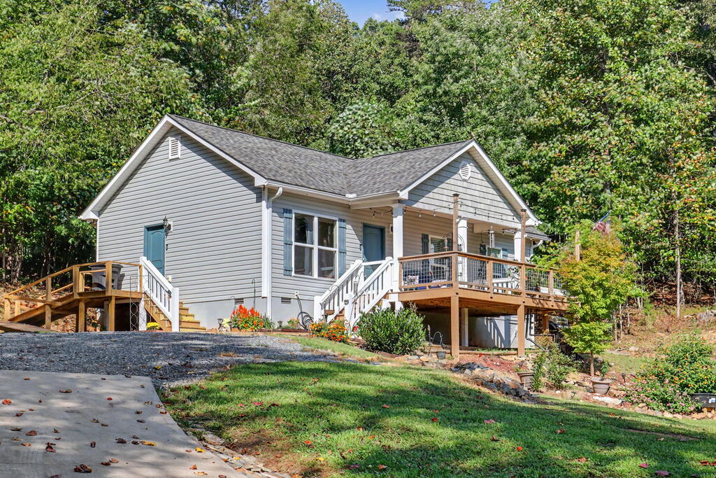 625 Ed Nichols Road Young Harris GA 30582