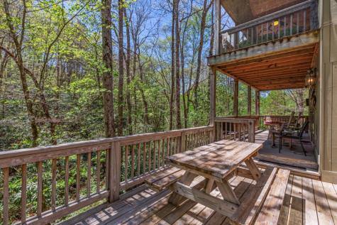 7904 Mr. Bert Road Hiawassee GA 30546