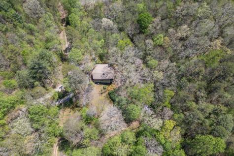 7904 Mr. Bert Road Hiawassee GA 30546