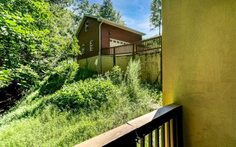 76 Hollyanne Pond Road Hayesville NC 28904