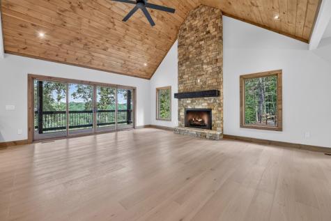 1729 Barnes Chapel Road Blue Ridge GA 30513