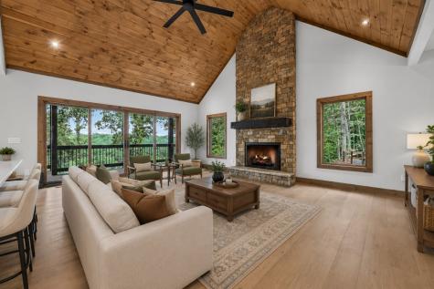 1729 Barnes Chapel Road Blue Ridge GA 30513