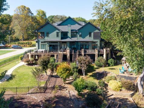 230 Sunnyside Road Hiawassee GA 30546