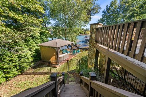 230 Sunnyside Road Hiawassee GA 30546