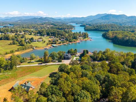 230 Sunnyside Road Hiawassee GA 30546