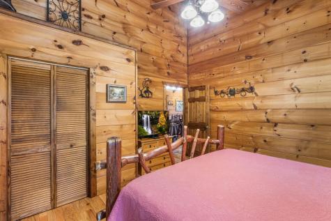 47 Running Waters Trail Murphy NC 28906