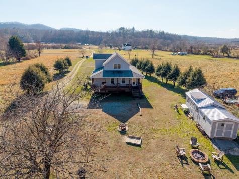 328 Pauls Meadow Drive Hayesville NC 28904