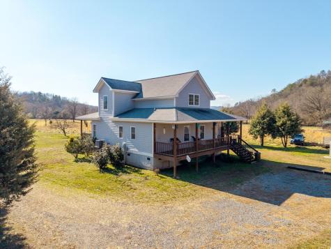 328 Pauls Meadow Drive Hayesville NC 28904