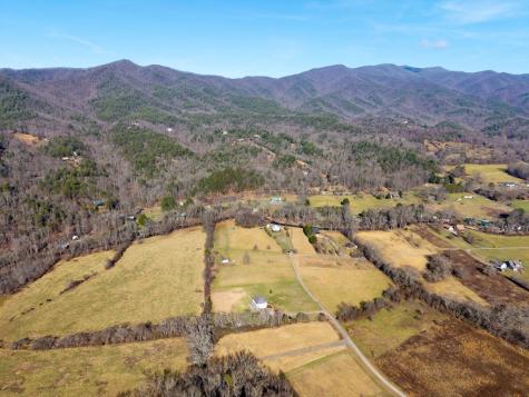 328 Pauls Meadow Drive Hayesville NC 28904