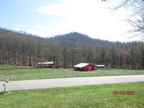 743 Hunter Road Hayesville NC 28904