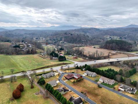 45 Bent Grass Circle Hayesville NC 28904
