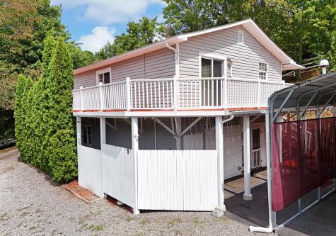 501 Sunnyside Shores Road Hiawassee GA 30546