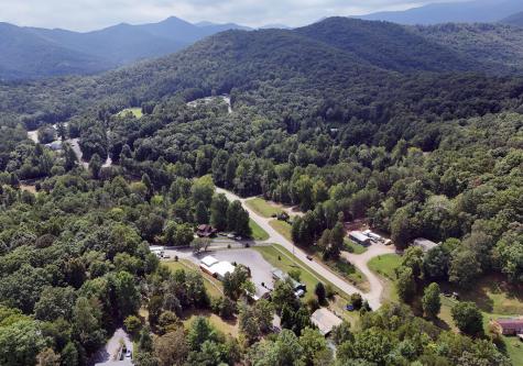 501 Sunnyside Shores Road Hiawassee GA 30546