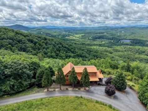 628 Madison Lane Brasstown NC 28902
