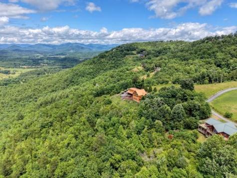 628 Madison Lane Brasstown NC 28902