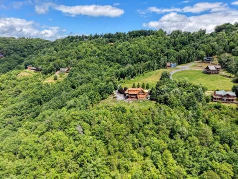 628 Madison Lane Brasstown NC 28902