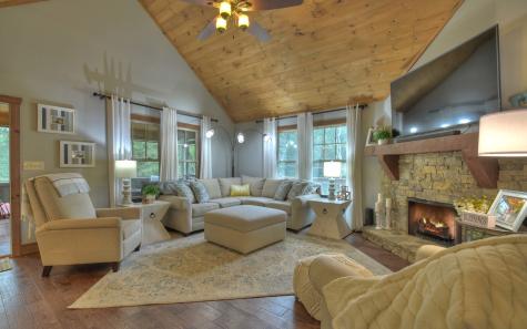 4480 Mineral Bluff Highway Mineral Bluff GA 30559
