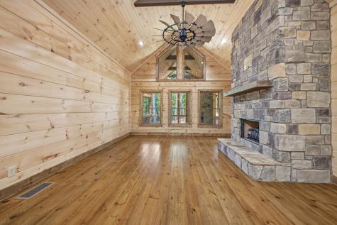 224 Pinecrest Drive Ellijay GA 30540